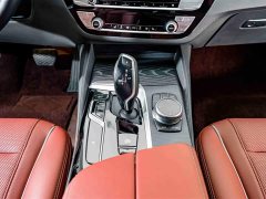 BMW 5 Series 530Li Premier M Sport Package - ფოტო 12