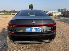 Volkswagen Passat Outstanding Edition 380TSI Dragon Prestige - ფოტო 7