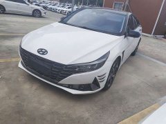 Hyundai Elantra 1.5L CVT Luxury - ფოტო 1