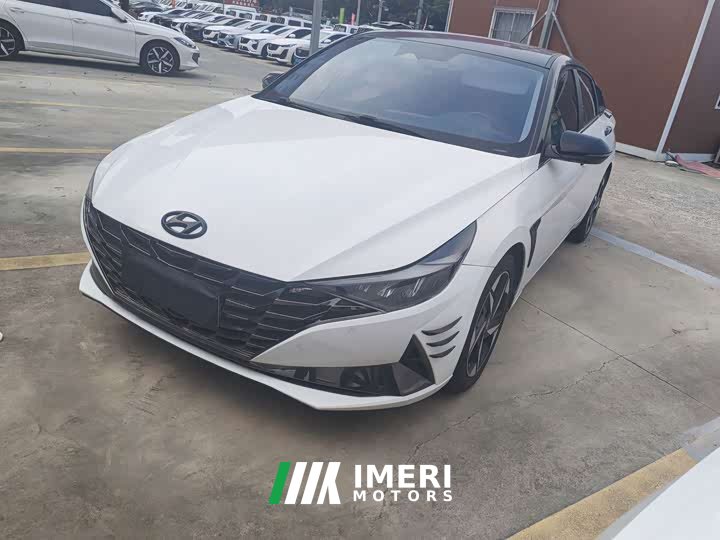 Hyundai Elantra 1.5L CVT Luxury
