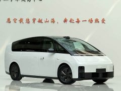 Li Auto Li Xiang MEGA Ultra - ფოტო 3