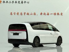 Li Auto Li Xiang MEGA Ultra - ფოტო 5