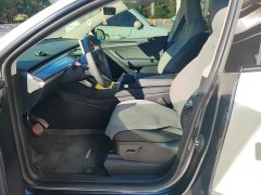 Tesla Model Y Rear-Wheel Drive - ფოტო 9