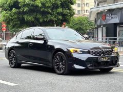 BMW 3 Series 330Li M Sport Night Edition Package - ფოტო 3