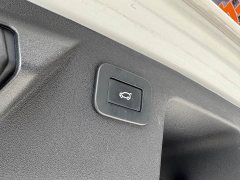 Land Rover Discovery Sport Luxury Custom Edition - ფოტო 15