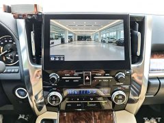 Toyota Alphard Hybrid 2.5L Luxury - ფოტო 12