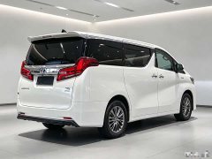 Toyota Alphard Hybrid 2.5L Luxury - ფოტო 4