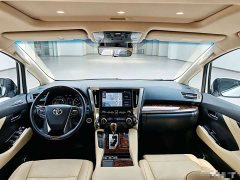 Toyota Alphard Hybrid 2.5L Luxury - ფოტო 7