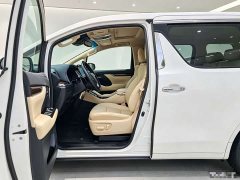 Toyota Alphard Hybrid 2.5L Luxury - ფოტო 8