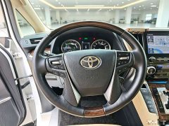 Toyota Alphard Hybrid 2.5L Luxury - ფოტო 9