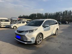 Toyota Sienna 2021 2.5L Hybrid Platinum Edition - ფოტო 1