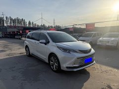 Toyota Sienna 2021 2.5L Hybrid Platinum Edition - ფოტო 3