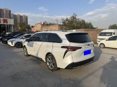 Toyota Sienna 2021 2.5L Hybrid Platinum Edition - ფოტო 7