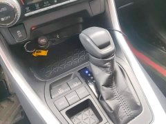 Toyota Venza 2020 Hybrid 2.5L E-CVT FWD Luxury - ფოტო 16