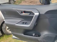 Toyota Venza 2020 Hybrid 2.5L E-CVT FWD Luxury - ფოტო 7
