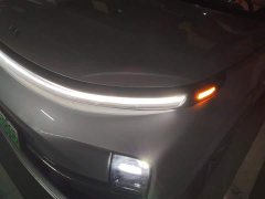 Li Auto L8 Pro - ფოტო 5