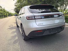 AITO M5 Extended Range AWD Performance - ფოტო 6