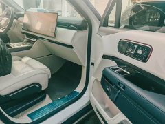 Zeekr 9X Hyper Edition 70kWh Six-Seater - ფოტო 5