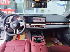 BMW 5 Series 530Li Luxury M Sport Package - ფოტო 6