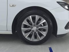 Buick GL6 323T Hybrid Connected Luxury - ფოტო 6
