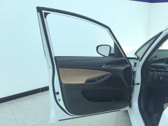 Buick GL6 323T Hybrid Connected Luxury - ფოტო 7