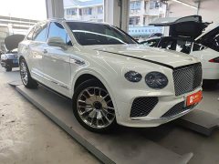 Bentley Bentayga 4.0T V8 - ფოტო 3