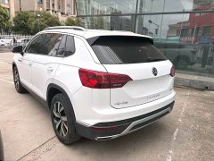 Volkswagen Taos 280TSI FWD Luxury Smart Connected Edition - ფოტო 8