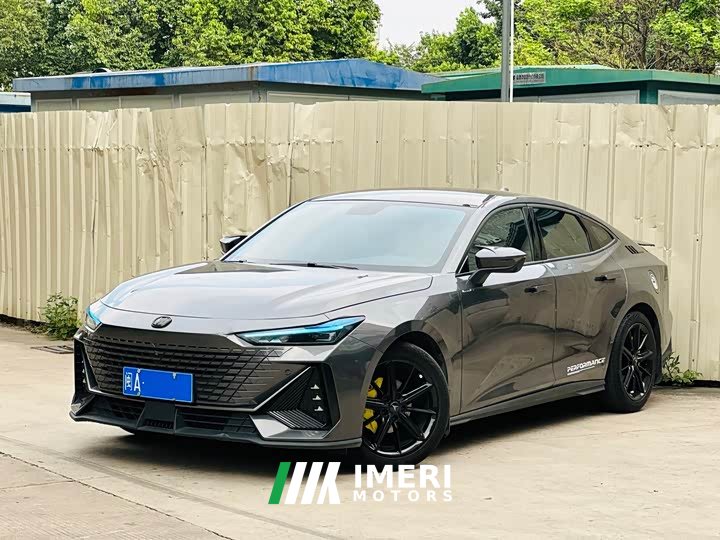 Changan UNI-V 2024 1.5T Premium Sport - ავტომობილი ჩინეთიდან