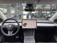 Tesla Model Y Long Range All-Wheel Drive - ფოტო 13