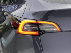 Tesla Model Y Long Range All-Wheel Drive - ფოტო 7