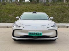 IM Motors Zhiji L6 Max Standard Edition - ფოტო 2