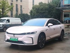 Voyah Lantu Zhaoguang Four-Wheel Drive Flagship - ფოტო 1