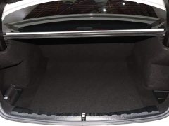 BMW 3 Series 325Li M Sport Package - ფოტო 17