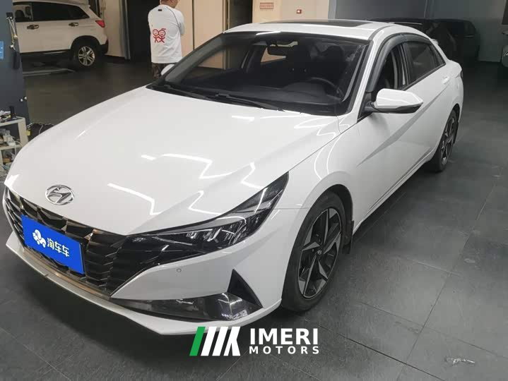 Hyundai Elantra 1.5L CVT Luxury - ავტომობილი ჩინეთიდან