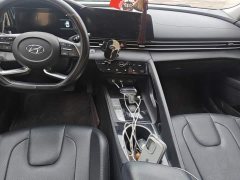 Hyundai Elantra 1.5L CVT Luxury - ფოტო 16