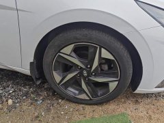Hyundai Elantra 1.5L CVT Luxury - ფოტო 6