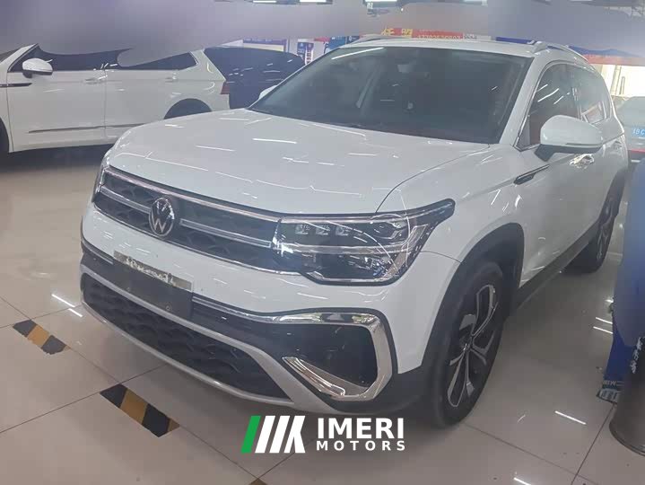 Volkswagen Touareg 300TSI FWD Full Moon Edition