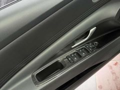 Hyundai Elantra 1.5L CVT Luxury - ფოტო 13
