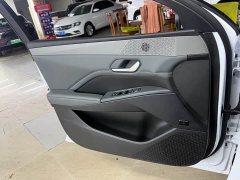 BYD Qin Plus DM-i 210KM Entry-Level - ფოტო 14