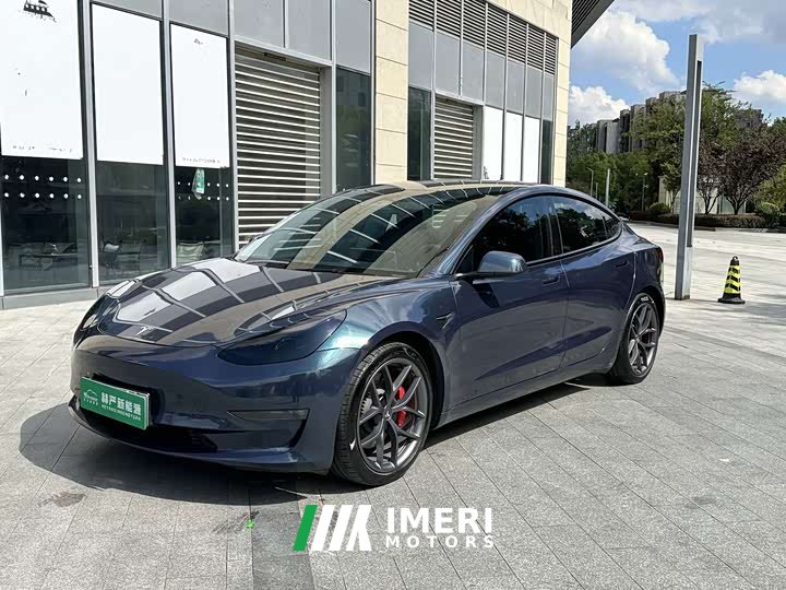 Tesla Model 3 Performance All-Wheel Drive