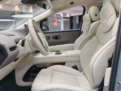 Li Auto i8 Standard Edition - ფოტო 10