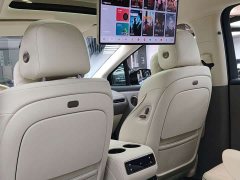 Li Auto i8 Standard Edition - ფოტო 12