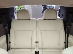 Li Auto i8 Standard Edition - ფოტო 17
