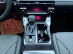 Toyota RAV4 2.0L AWD Luxury - ფოტო 12