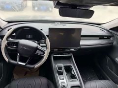 Chery Arrizo 8 PRO 1.6T DCT Luxury - ფოტო 5