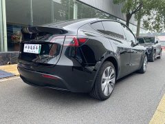 Tesla Model Y Long Range All-Wheel Drive - ფოტო 5