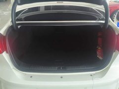 Ford Focus Sedan EcoBoost 180 Automatic ST Line - ფოტო 4