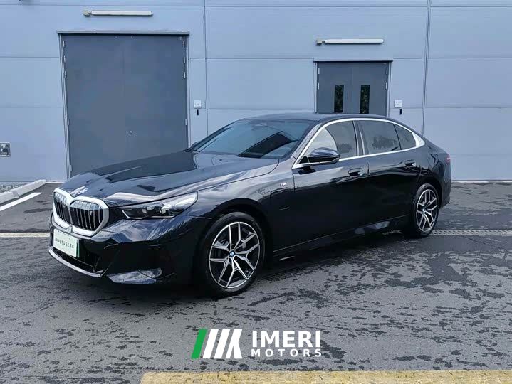BMW i5 eDrive 35L M Sport Package