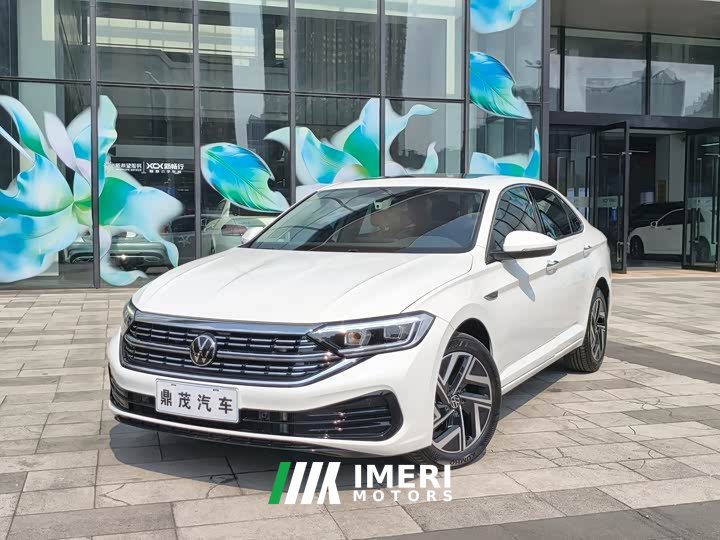 Volkswagen Sagitar 300TSI DSG Excellence Edition