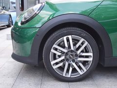 BMW MINI 2025 1.5T COOPER Classic 5-Door - ფოტო 12
